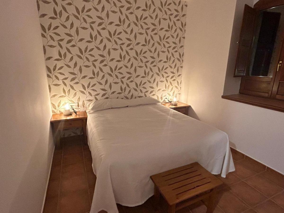 Hostal Villa El Colmenar Mombeltrán Extérieur photo