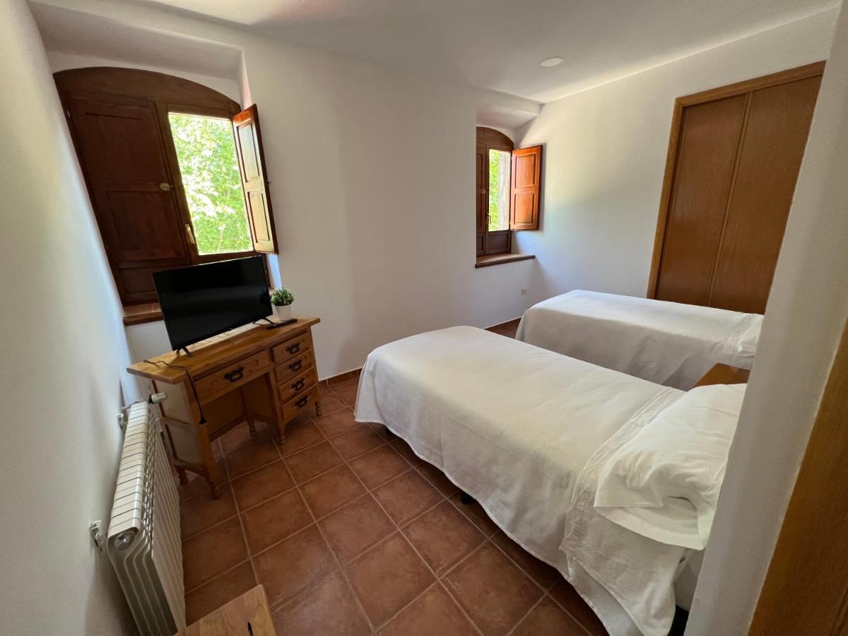 Hostal Villa El Colmenar Mombeltrán Extérieur photo