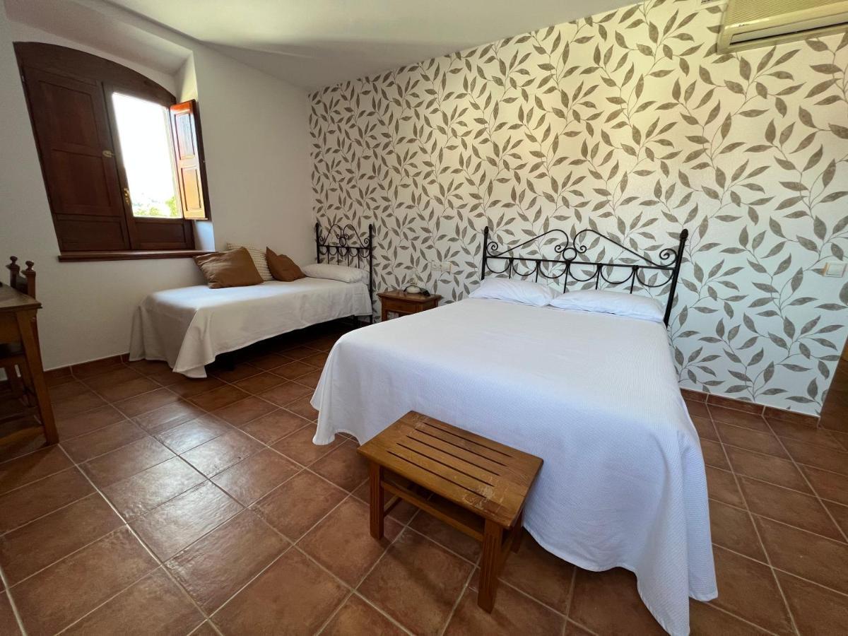 Hostal Villa El Colmenar Mombeltrán Extérieur photo